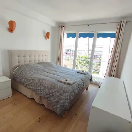 Pointe Croisette T2 2min A Pieds 46m2 Канны